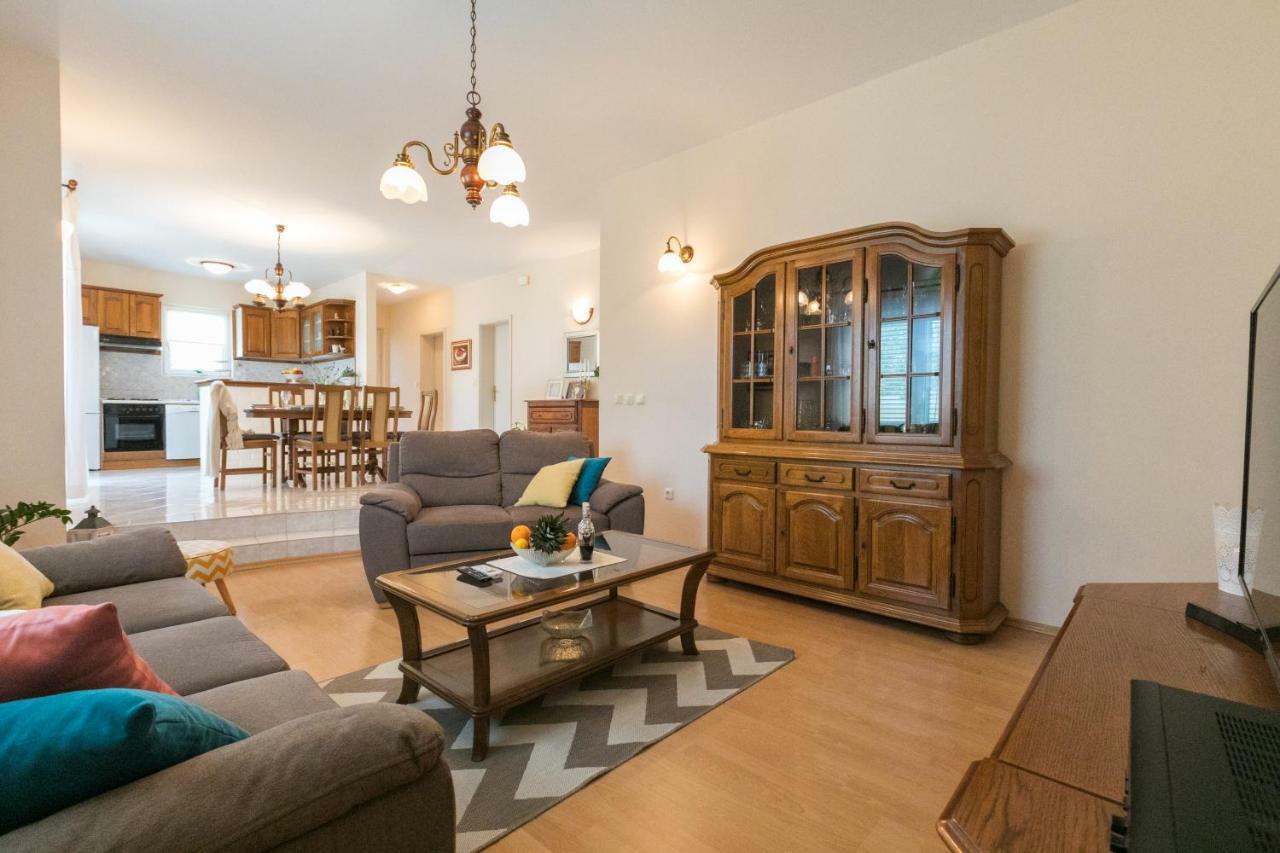 Villa Bosko Kastela Luaran gambar
